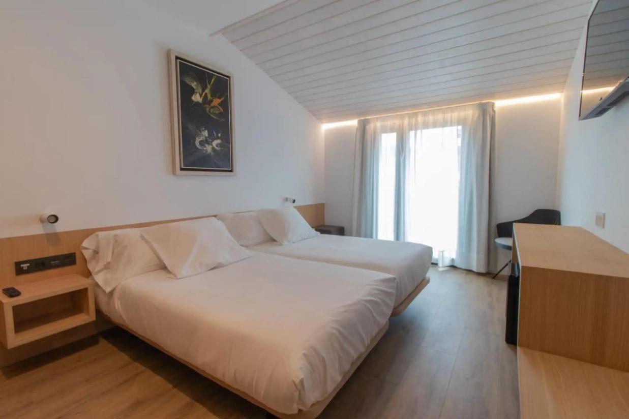 Hotel Cortabitarte Soria Buitenkant foto