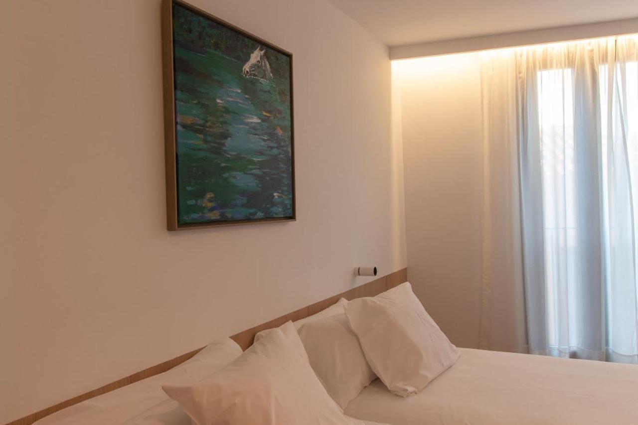 Hotel Cortabitarte Soria Buitenkant foto