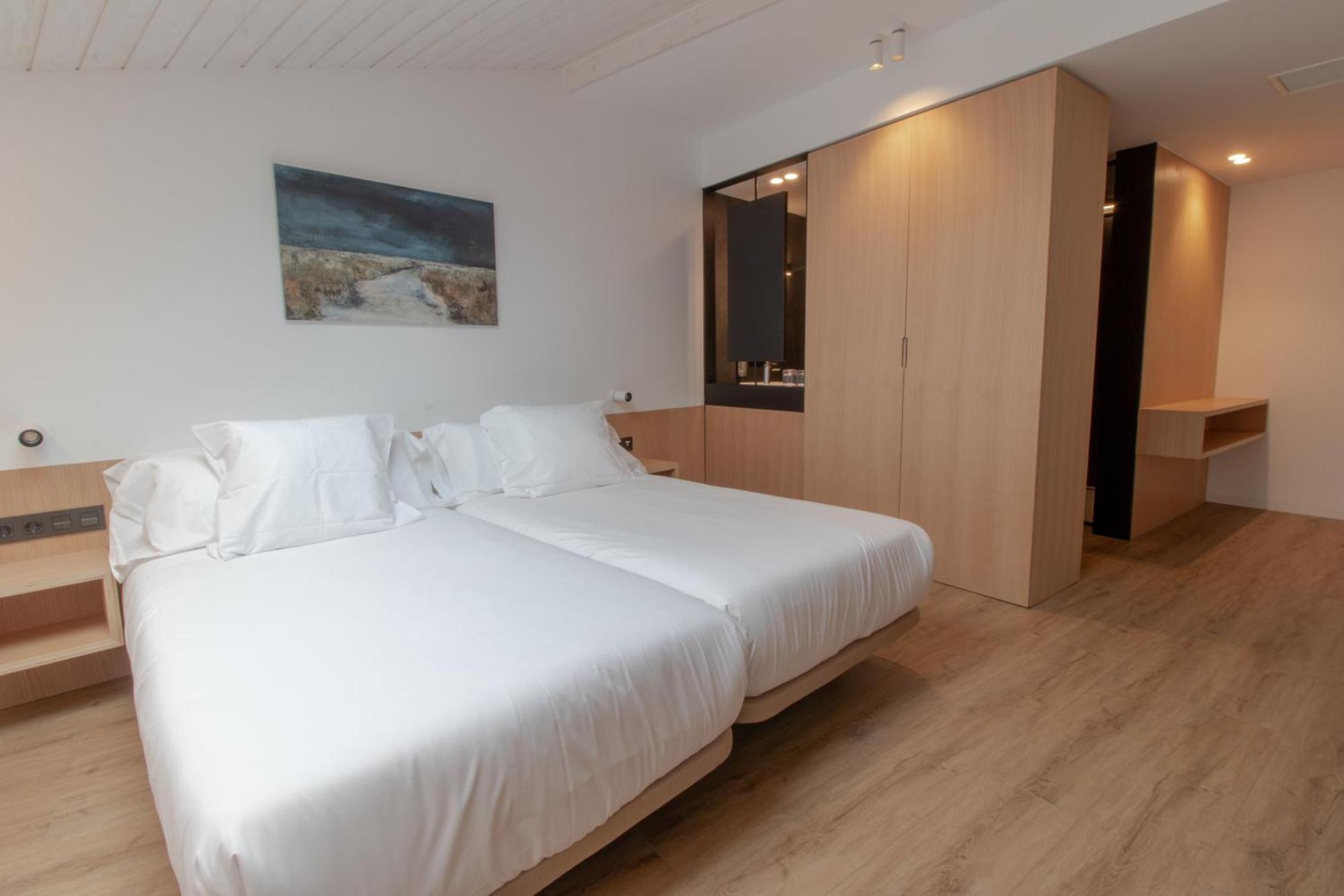 Hotel Cortabitarte Soria Buitenkant foto